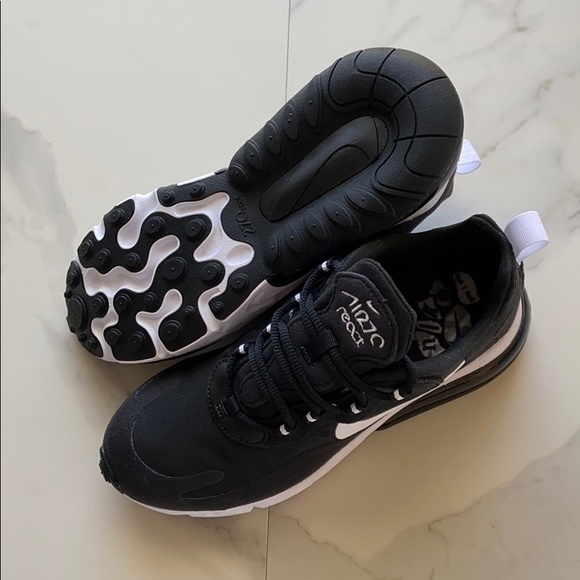 NWT Nike Air Max 270 React - Picture 7 of 8